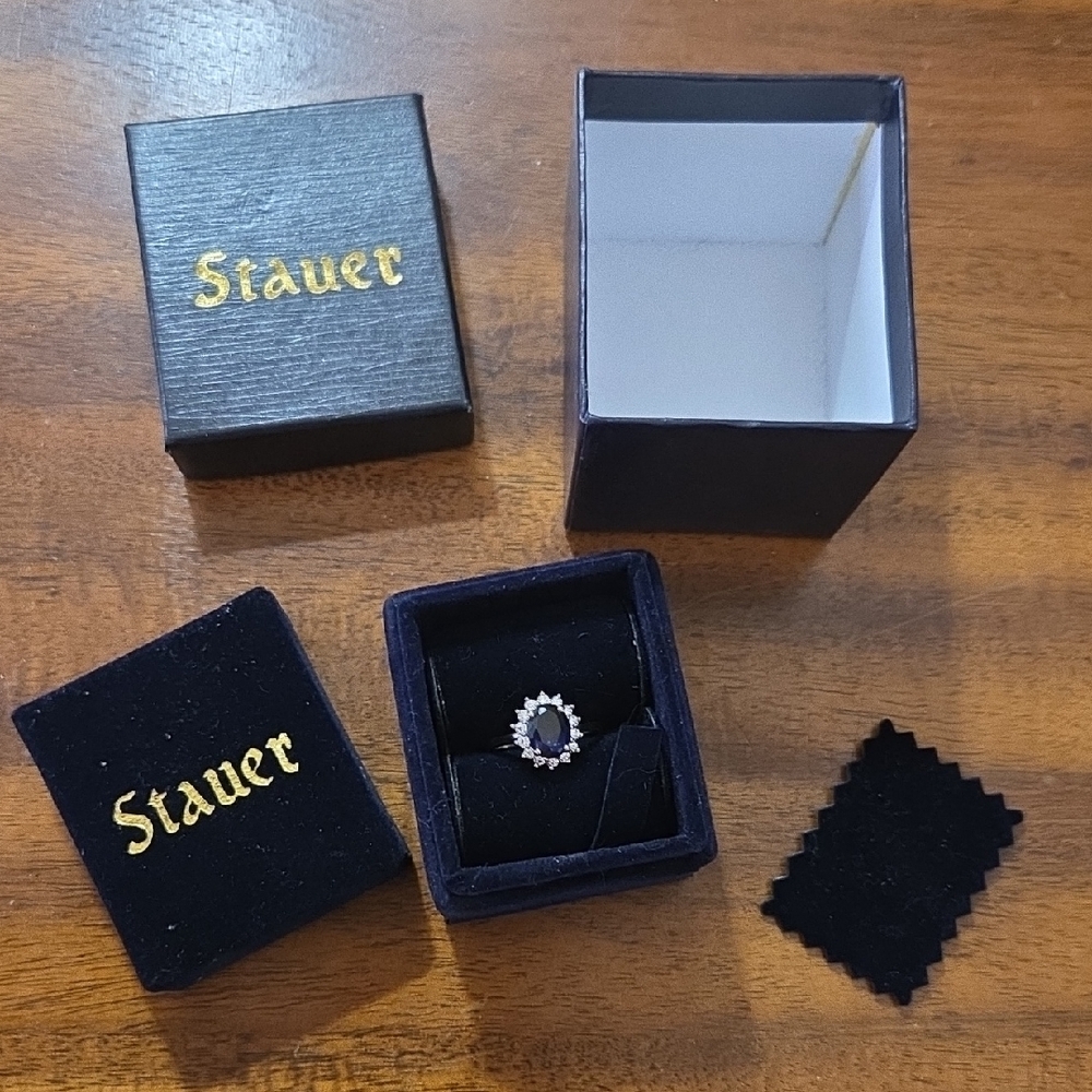 • Stauer • Sapphire and Silver Women's Halo Ring - Picture 5 of 8